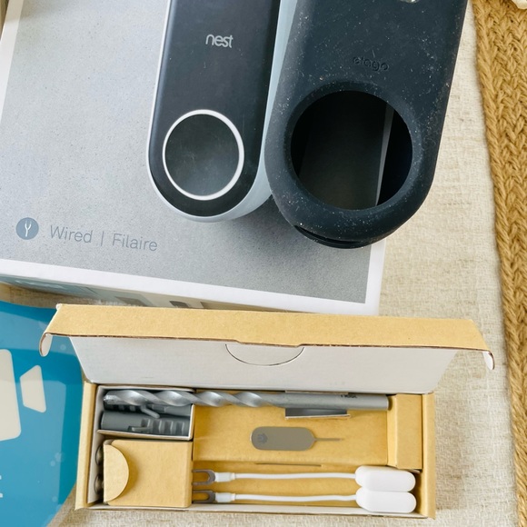 BNIB Nest Hello Video Doorbell (Wired) Camera + Security + Silicone Cover (Snow) - Picture 5 of 16